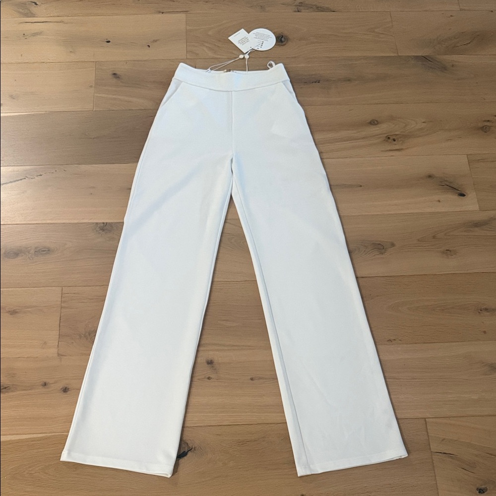 Miss circle white dress slacks size XS